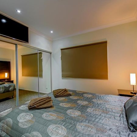 Western Downs Motor Inn Miles Eksteriør bilde